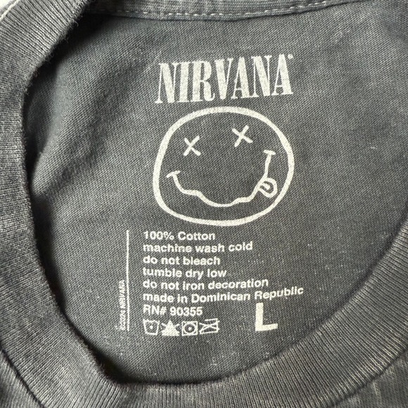 Nirvana Band Tee Mens Large‎ Grey Live '93 Tour T-Shirt Smiley Face Graphic NWOT - Picture 7 of 7